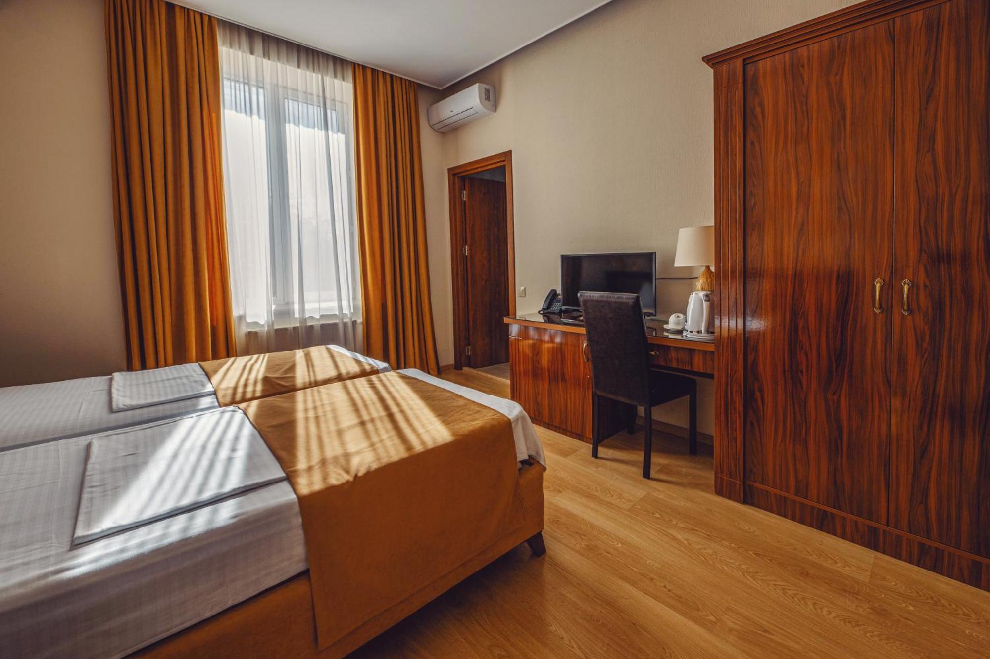 Park Hotel Tskaltubo - Balneo Resort Esterno foto